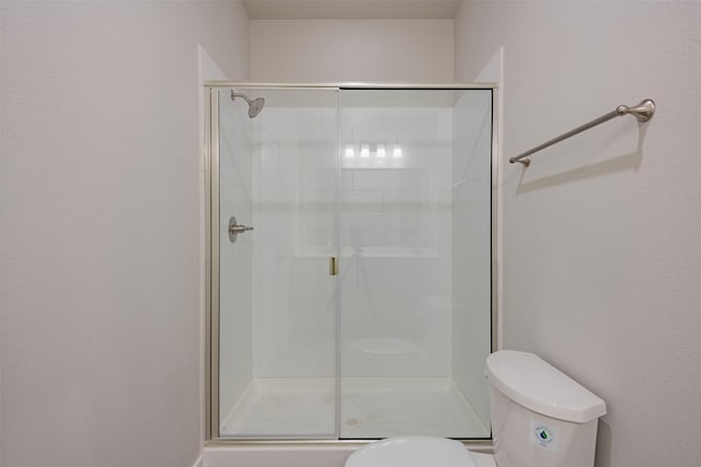 3842-3844 Clovis St, Midlothian, TX 76065 - bathroom featuring toilet and a shower stall