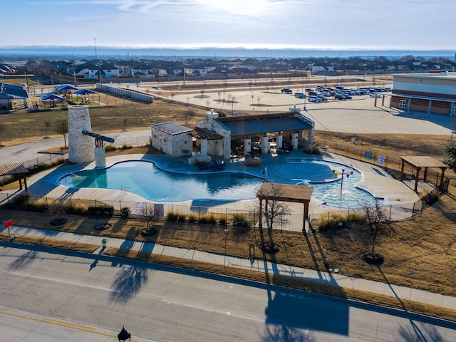 view of swimming pool