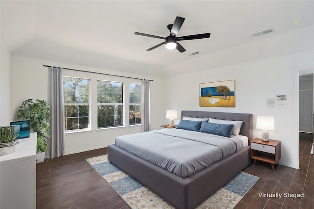 bedroom featuring ceiling fan