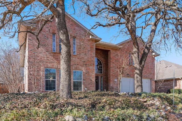 view of front facade featuring a garage