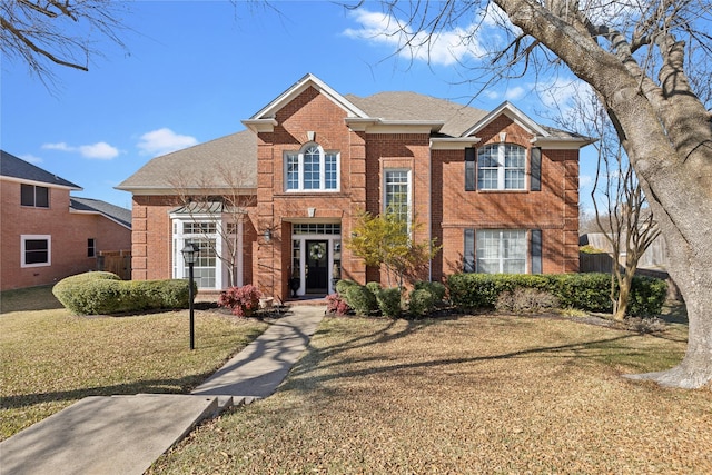 view of front of property with a front yard