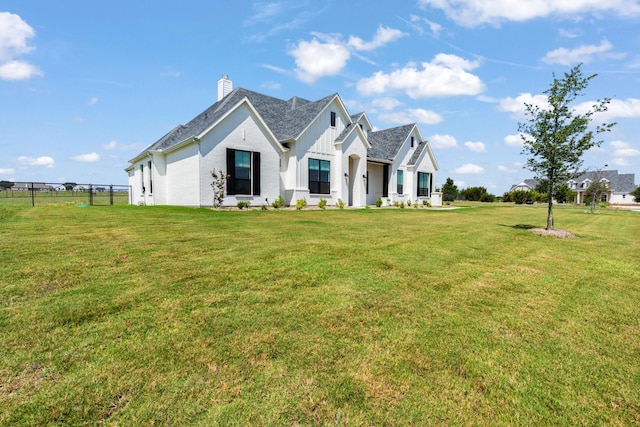 view of front of house with a front yard