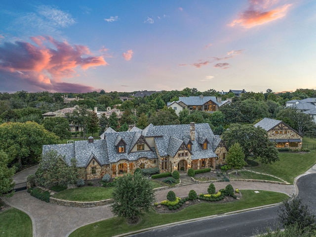 view of aerial view at dusk