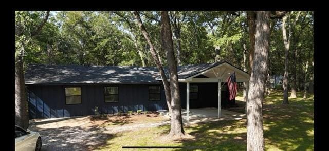 view of front of house with a carport