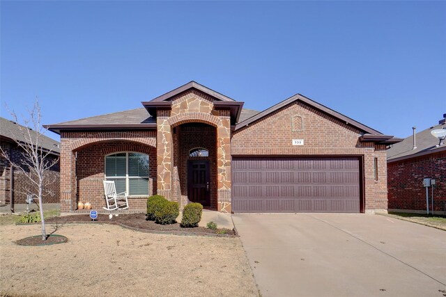 view of front of house featuring a garage