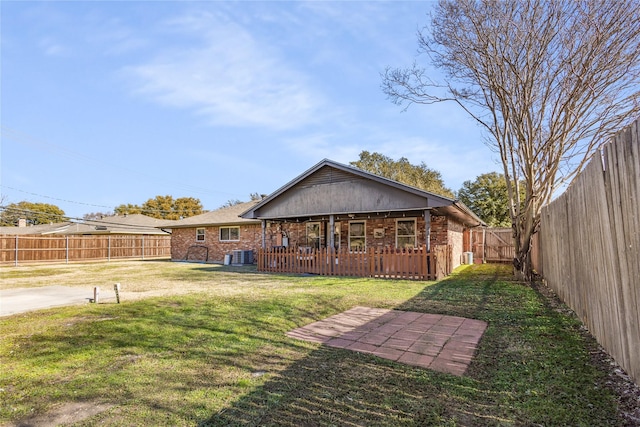 5216 S Drive, Fort Worth, TX 76132 - exterior space with area for grilling and fence