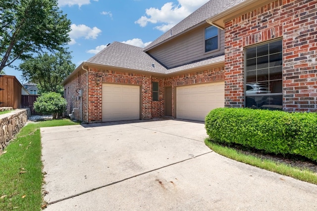 view of front facade with a garage