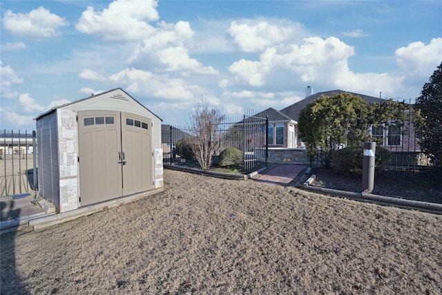 view of yard with a shed