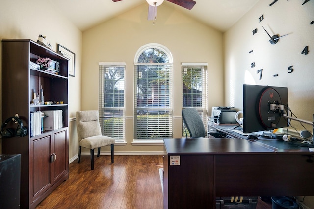 office area with a healthy amount of sunlight and vaulted ceiling