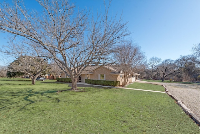 view of front of property with a front yard