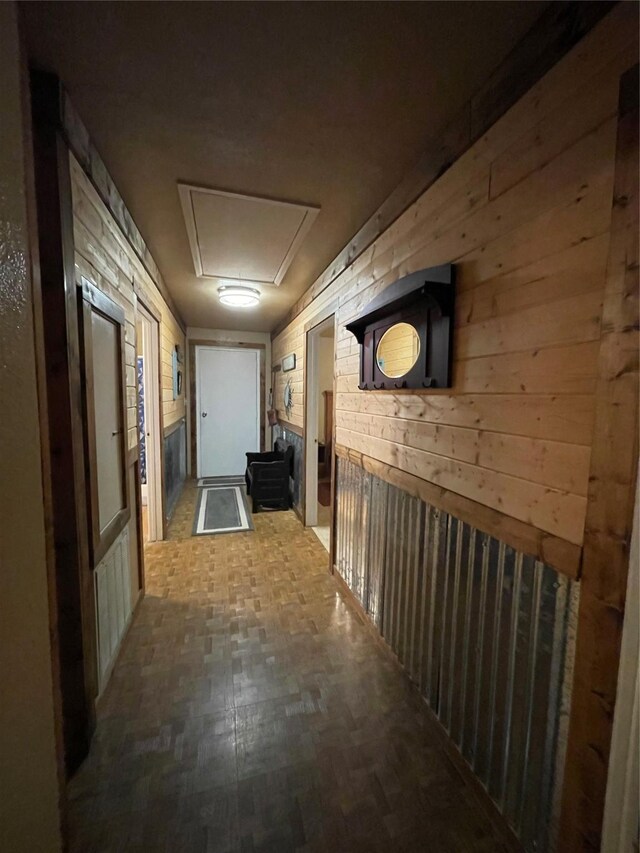 carpeted bedroom with ceiling fan and a textured ceiling