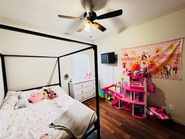 bedroom featuring dark wood-type flooring, ceiling fan, and ornamental molding