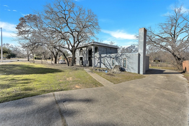 exterior space featuring a yard