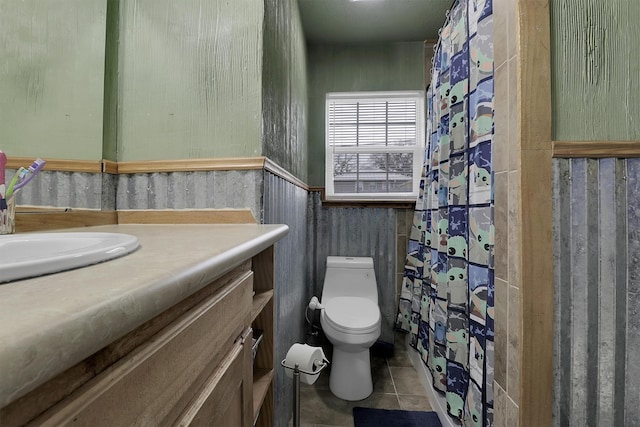 321 Bowles Ct, Kennedale, TX 76060 - bathroom featuring tile patterned flooring, toilet, vanity, and curtained shower