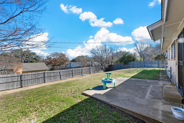 view of yard with a patio area