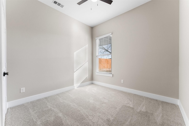 unfurnished room featuring carpet floors and ceiling fan