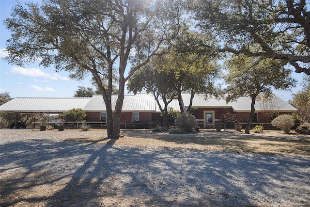 view of front of property