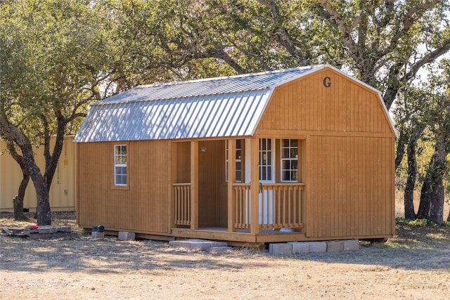 view of outbuilding