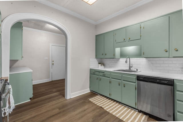 kitchen featuring sink, crown molding, tasteful backsplash, a textured ceiling, and stainless steel dishwasher