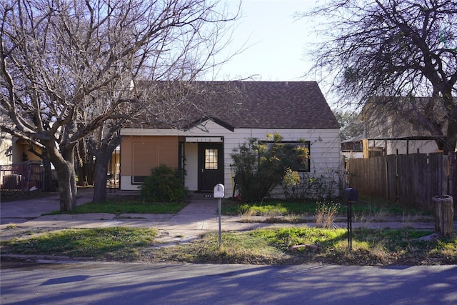 view of front facade