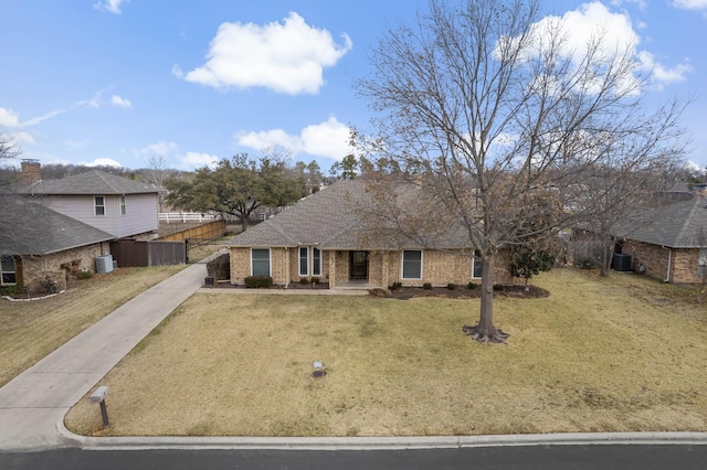 view of front of house with a front yard