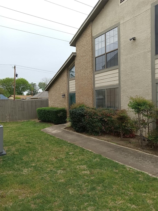 330 W Harwood Rd Unit C, Hurst, TX 76054 - view of yard