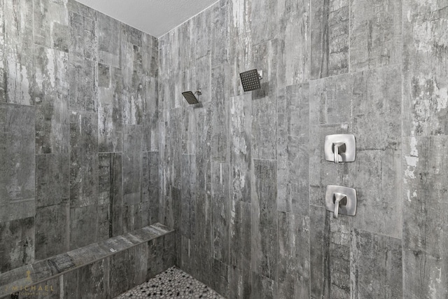 bathroom featuring a tile shower