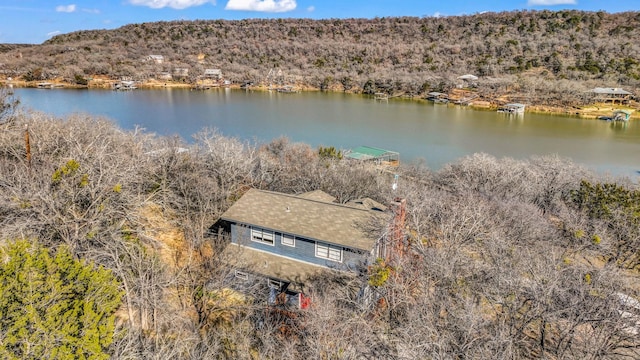 bird's eye view featuring a water view