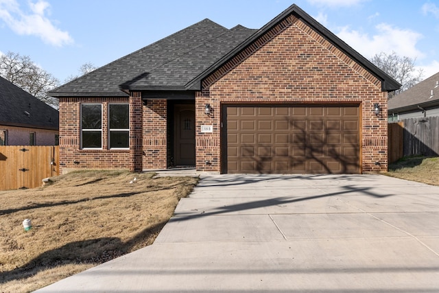 view of front property featuring a garage