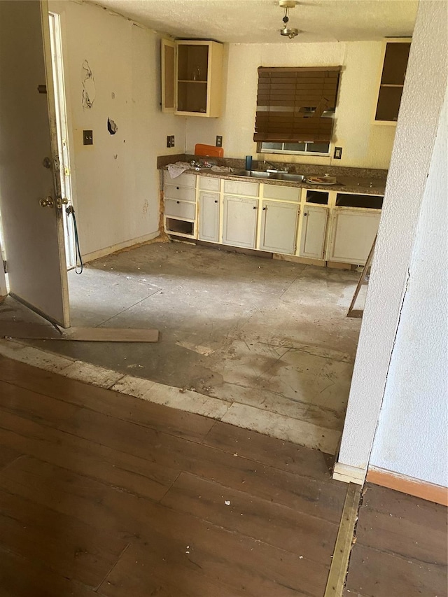 kitchen with cream cabinetry