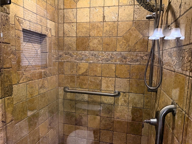 details with a tile shower