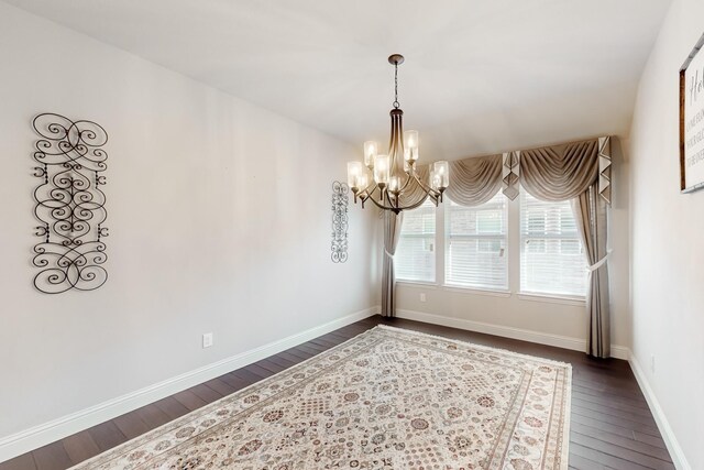 living room featuring hardwood / wood-style flooring and ceiling fan