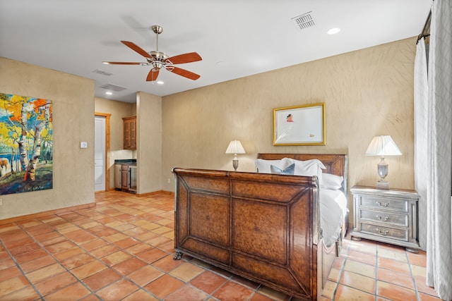 bedroom with ceiling fan