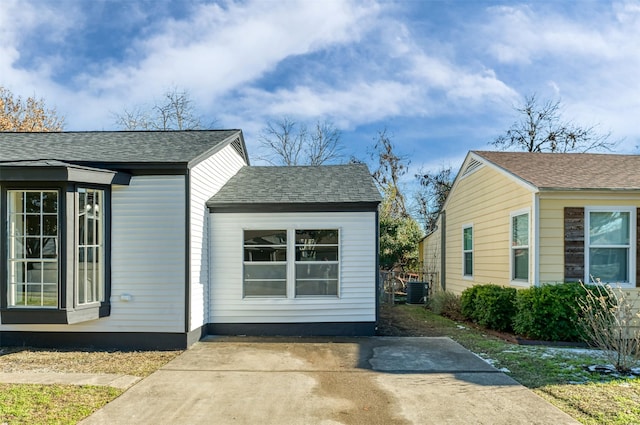 2842 Carlson Dr, Dallas, TX 75235 - exterior space