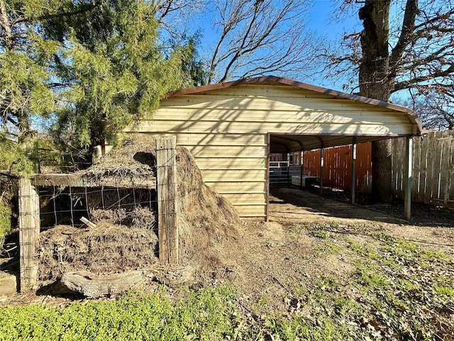 view of outbuilding