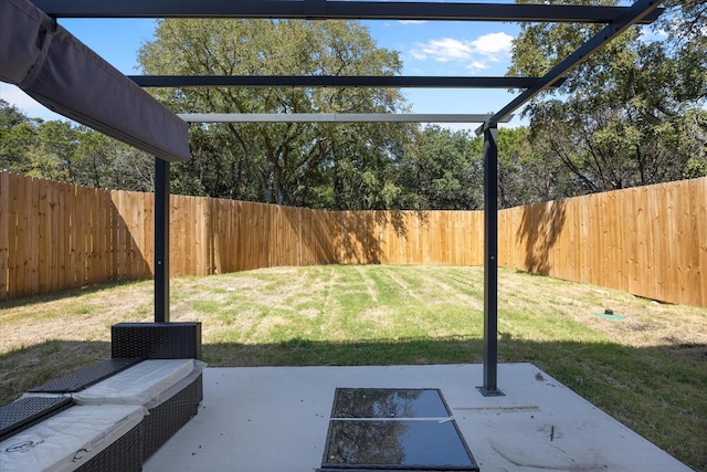 view of yard with a patio