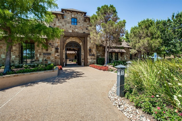 view of front of house