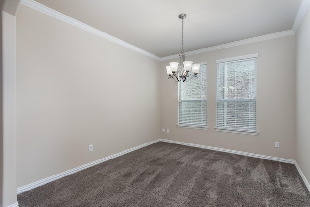 carpeted empty room with crown molding and a chandelier