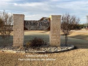 Listing photo 3 for 33008 Woodcrest Dr, Whitney TX 76692