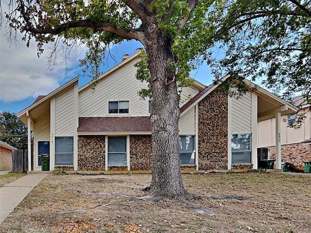 view of front of house