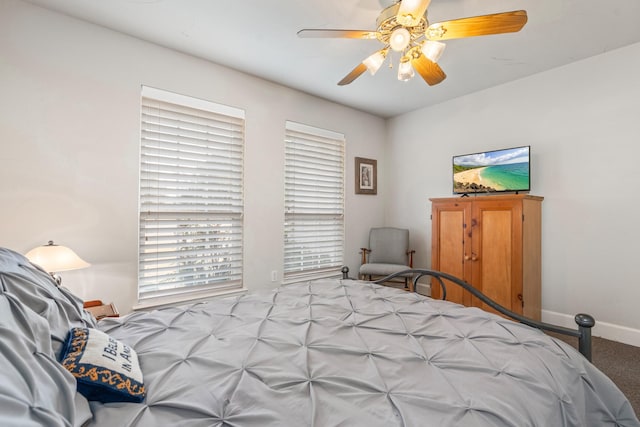 bedroom featuring ceiling fan