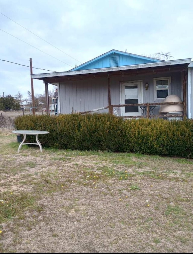 view of home's exterior