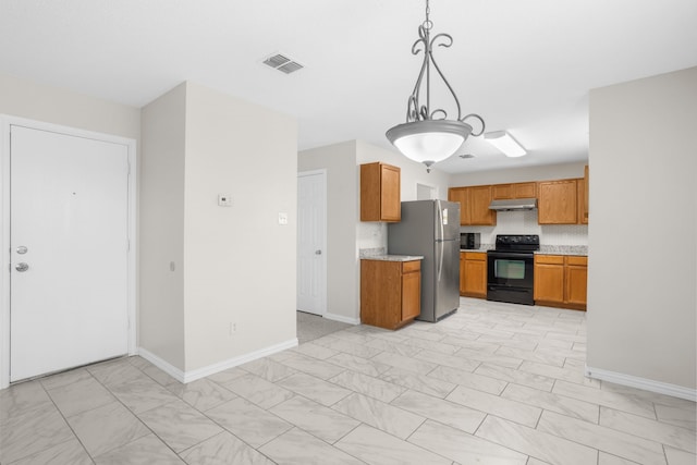 kitchen with stainless steel refrigerator, decorative light fixtures, black range with electric cooktop, and tasteful backsplash