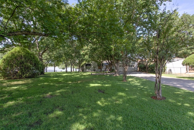 view of front of home with a front lawn