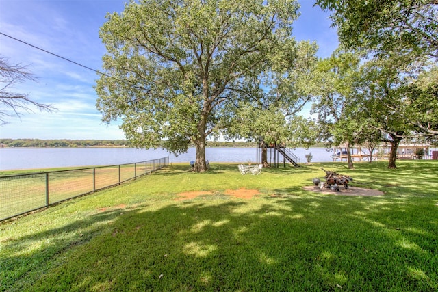 view of yard with a water view