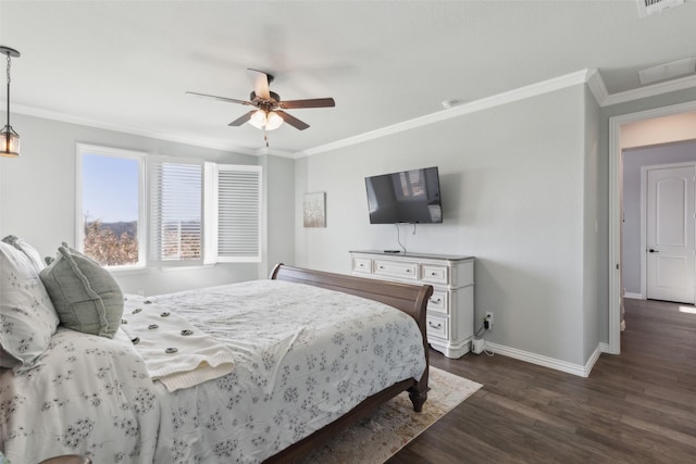 bedroom featuring crown molding, dark hardwood / wood-style floors, and ceiling fan