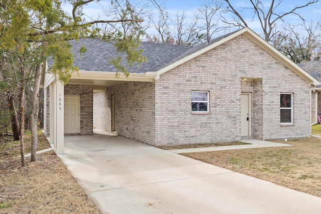 single story home with a carport