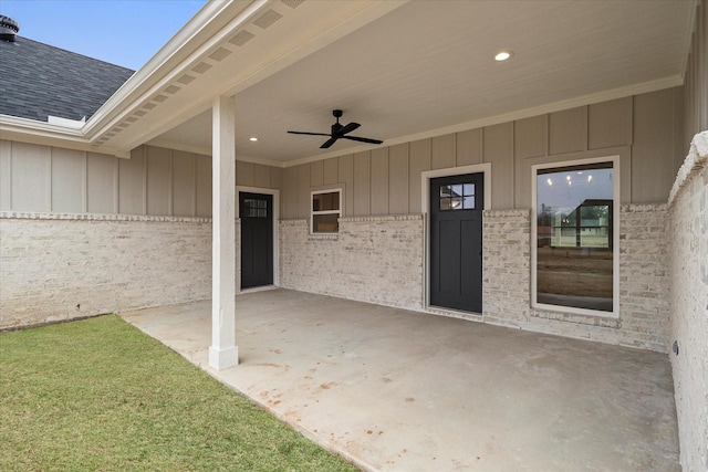 view of patio with ceiling fan