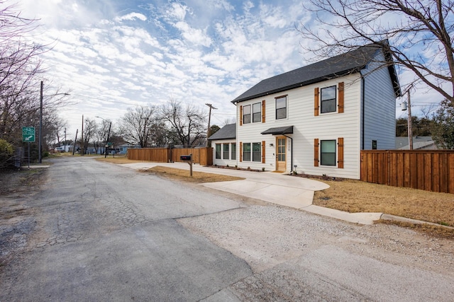 view of front of home