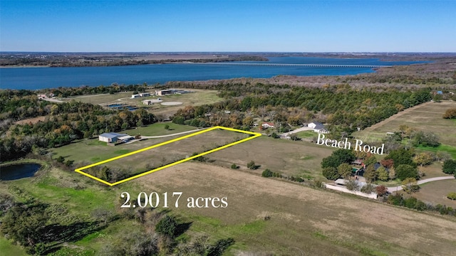 Listing photo 2 for 4111 Beach Rd, Ennis TX 75119